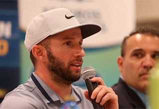 José Juan Barea dona artículos deportivos a escuelas públicas del país